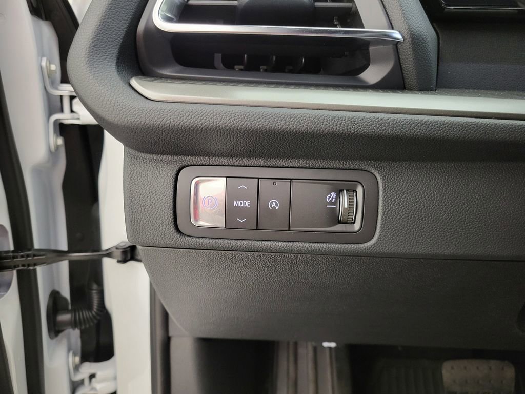 New 2026 Chevrolet Traverse LT w/ Driver Confidence Package image 29