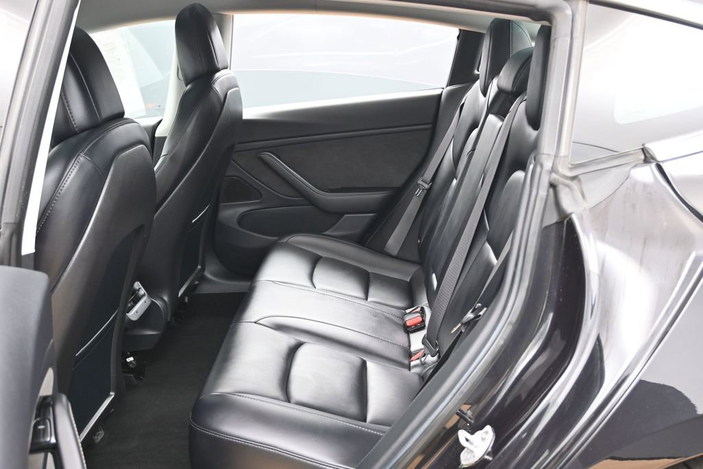 Used 2018 Tesla Model 3 Long Range RWD image 38