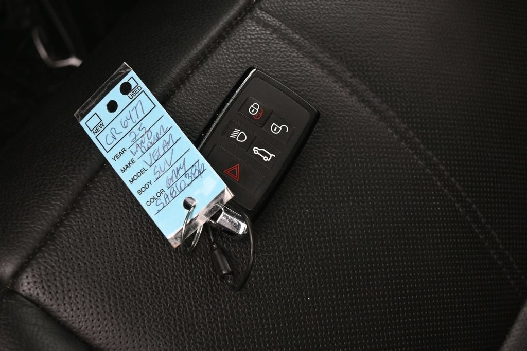 Used 2025 Land Rover Range Rover Velar Dynamic SE AWD/4WD image 20