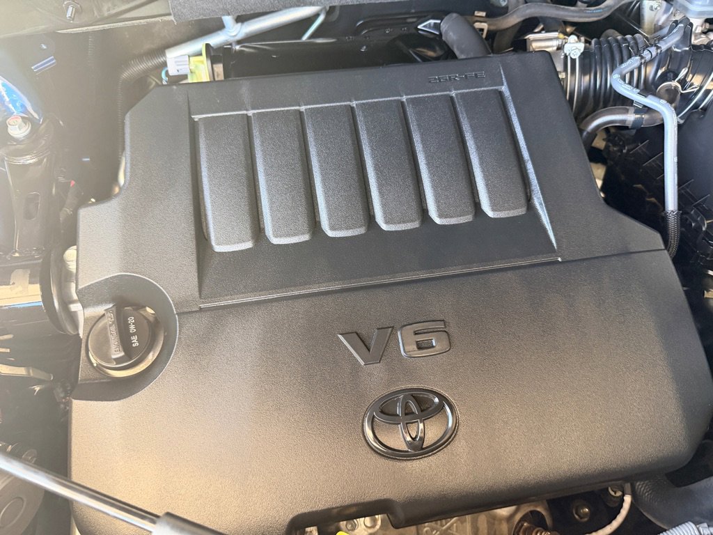 Used 2015 Toyota Highlander XLE image 28