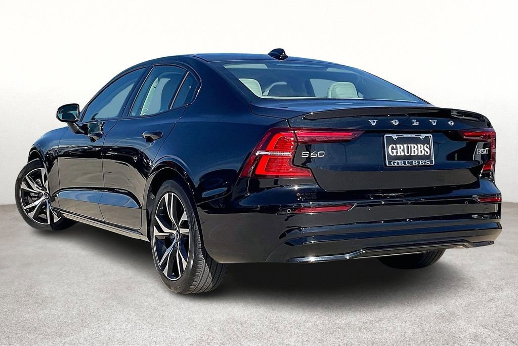 Certified 2024 Volvo S60 B5 Core image 16