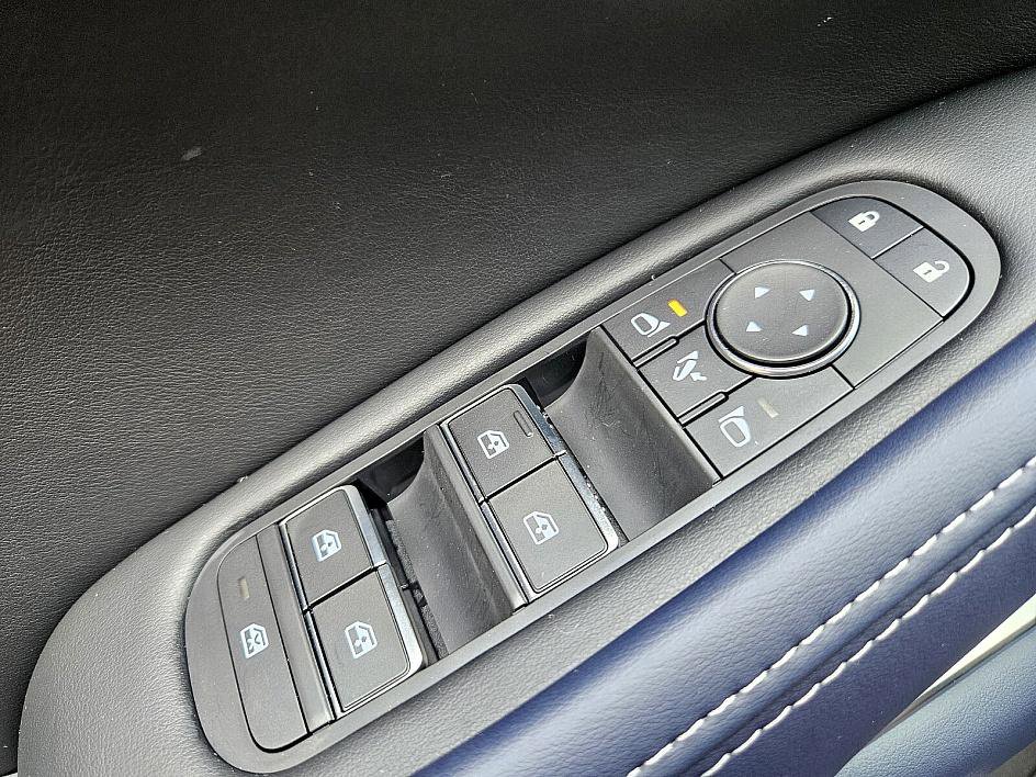 New 2026 INFINITI QX60 Sport w/ Dark Cargo Package image 30