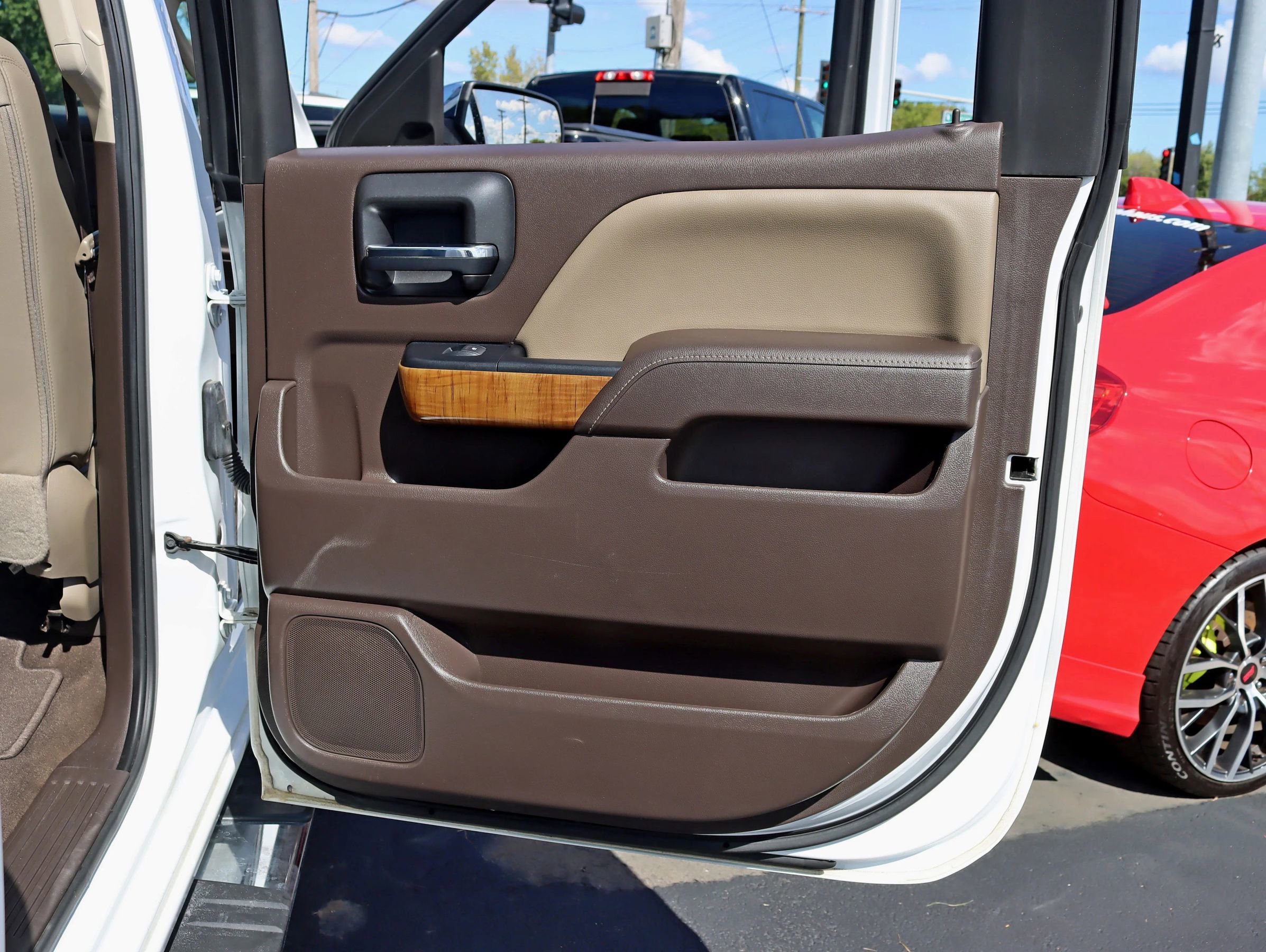 Used 2018 GMC Sierra 1500 SLT w/ SLT Premium Package image 34