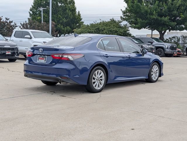 Used 2023 Toyota Camry LE FWD image 6