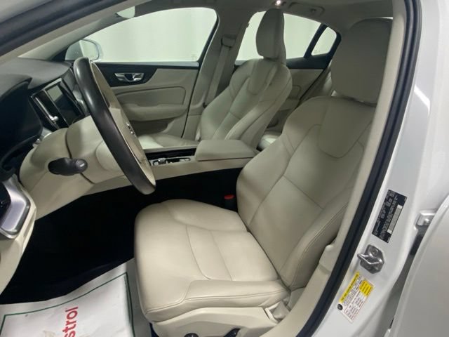Used 2020 Volvo S60 T5 Momentum w/ Protection Package FWD image 10