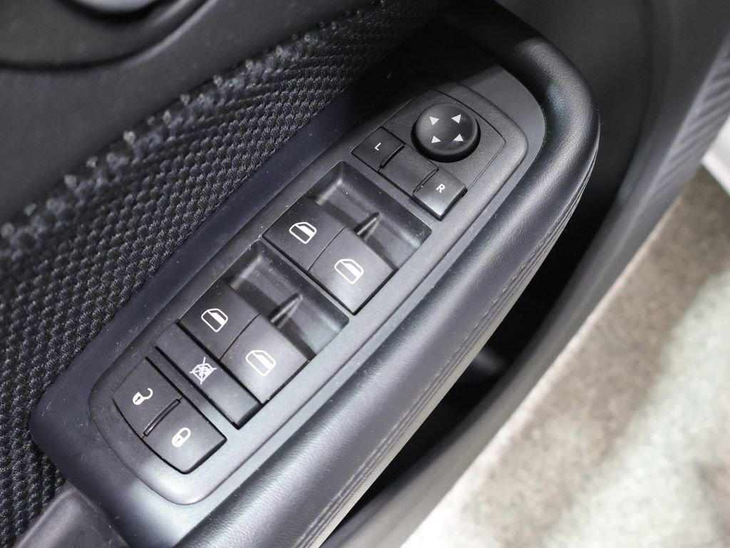 Used 2015 Dodge Dart SE w/ Convenience Group FWD image 13