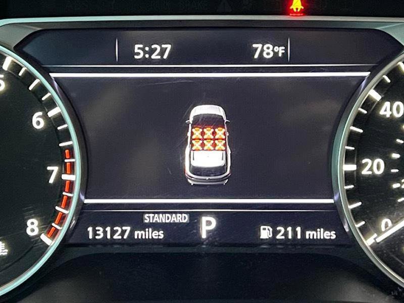 Used 2023 Nissan Pathfinder SL w/ Lighting Package (N92) image 31