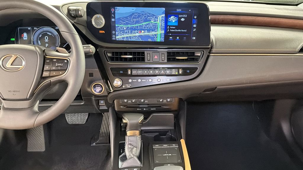Certified 2022 Lexus ES 300h 300h w/ Premium Package image 16