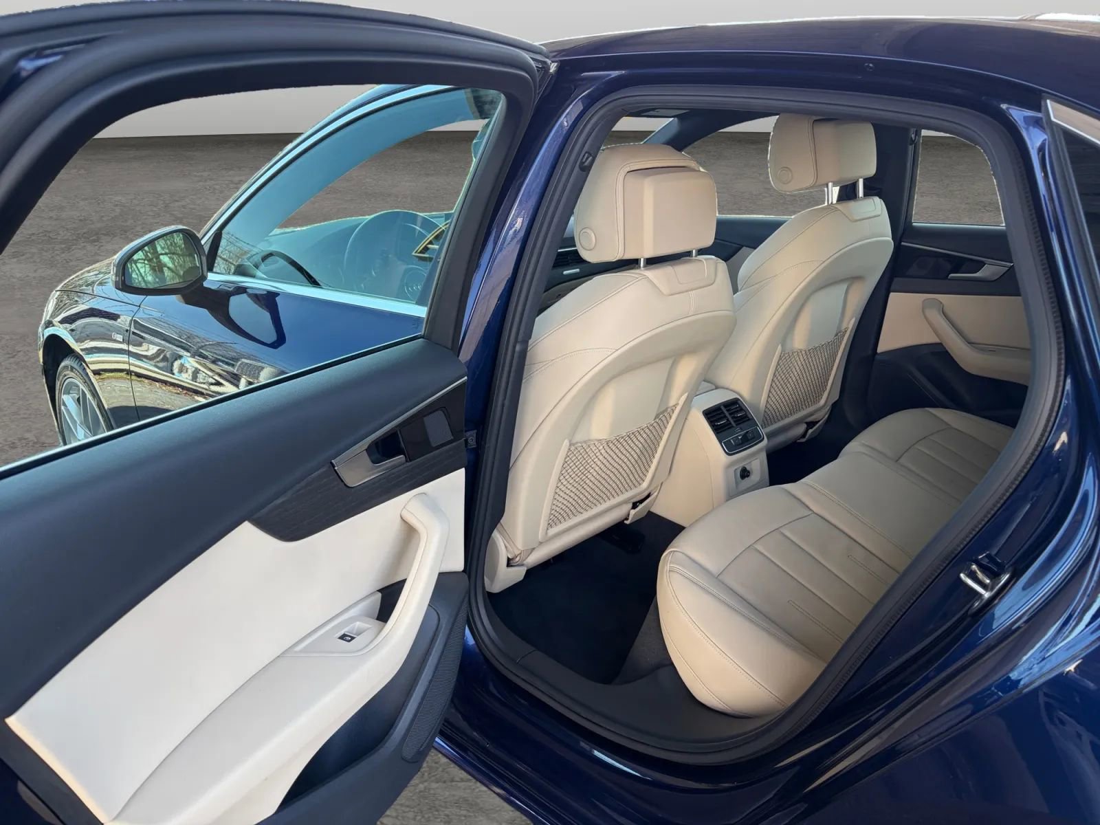 Used 2021 Audi A4 2.0T Premium w/ Convenience Package AWD/4WD image 12
