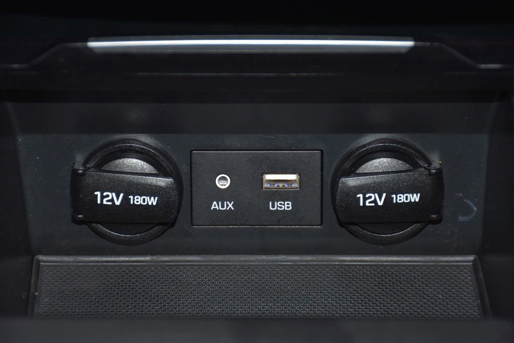 Used 2018 Hyundai Elantra SE w/ Cargo Package image 19