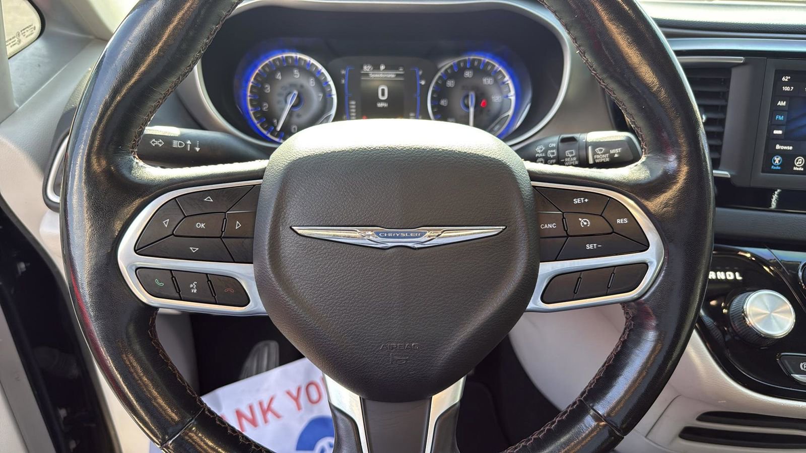 Used 2020 Chrysler Pacifica Touring-L image 15