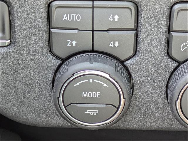 New 2026 Chevrolet Silverado 1500 LT w/ Z71 Off-Road Package AWD/4WD image 26