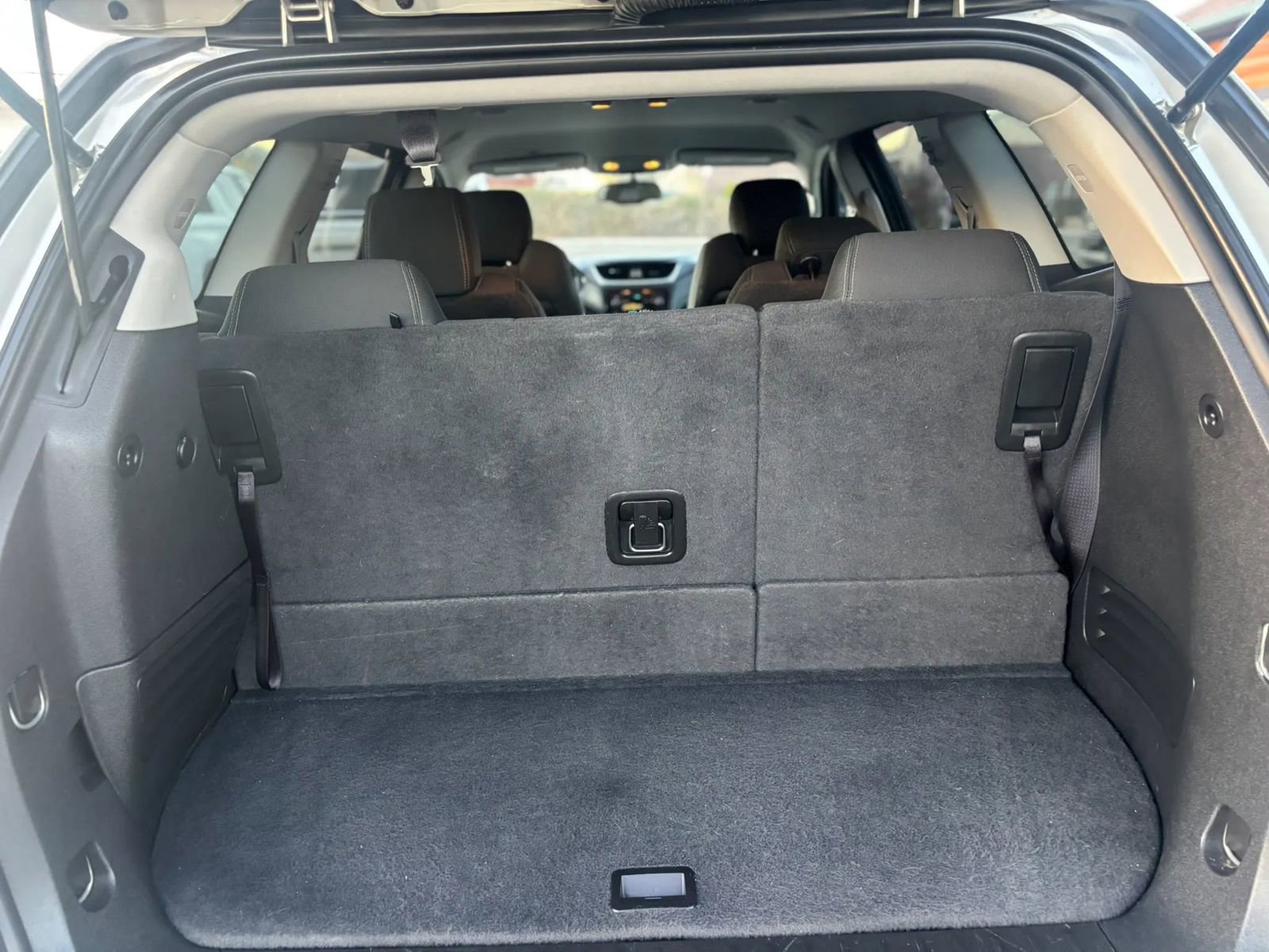 Used 2015 Chevrolet Traverse LT AWD/4WD image 21