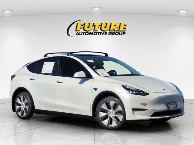 Used 2020 Tesla Model Y Long Range AWD/4WD image 1