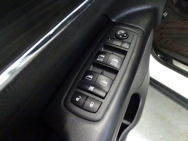 Certified 2022 Jeep Grand Cherokee Limited AWD/4WD image 10