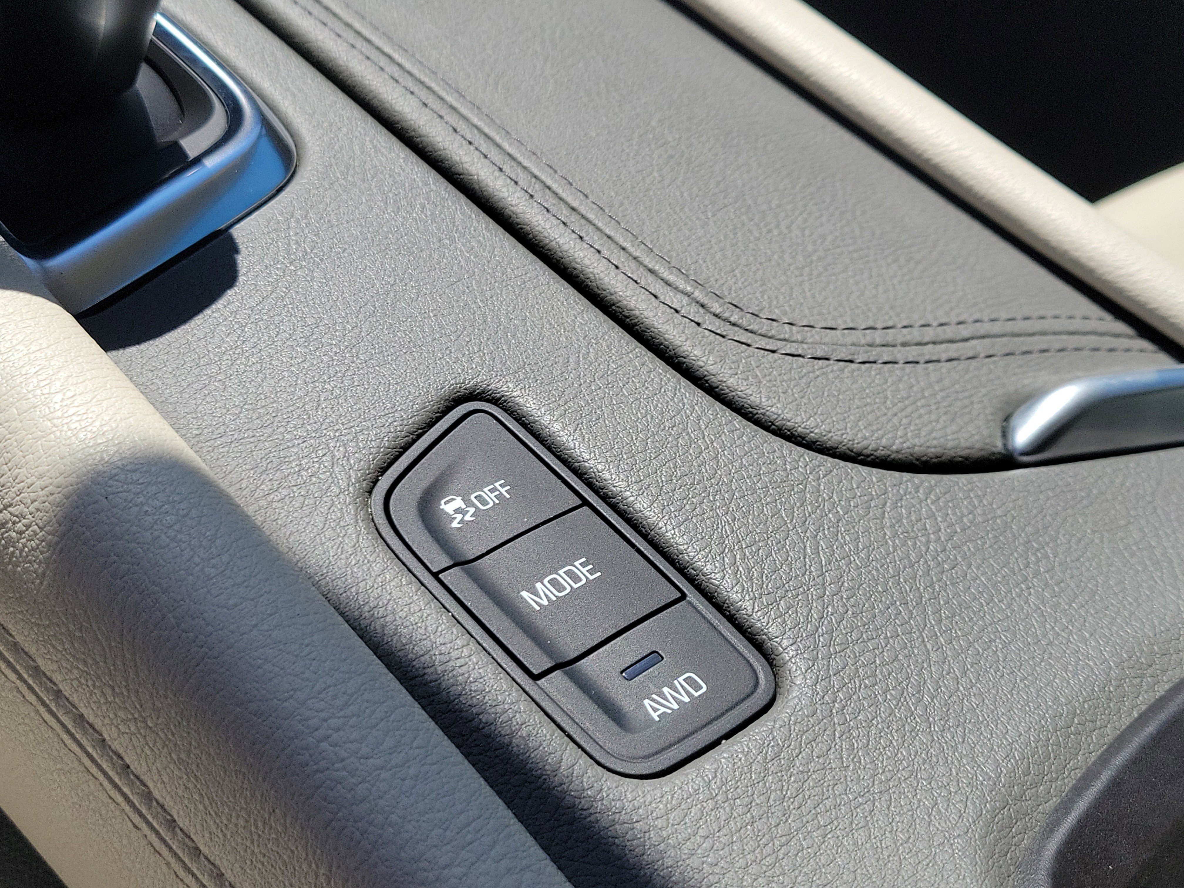 Used 2017 Cadillac XT5 Premium Luxury w/ LPO, Wheel Lock Package image 29