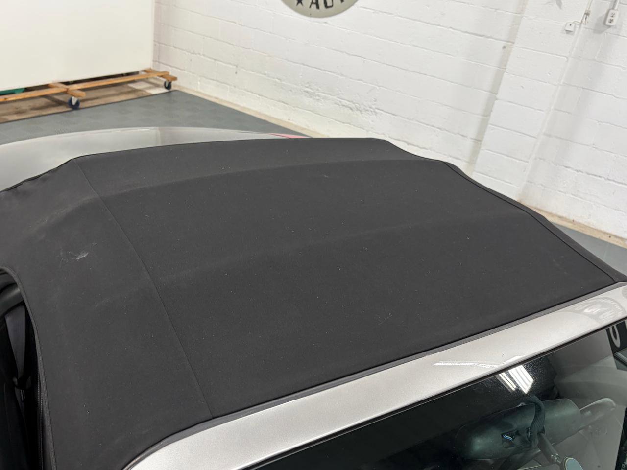 Used 2006 Pontiac Solstice Convertible w/ Premium Package image 16