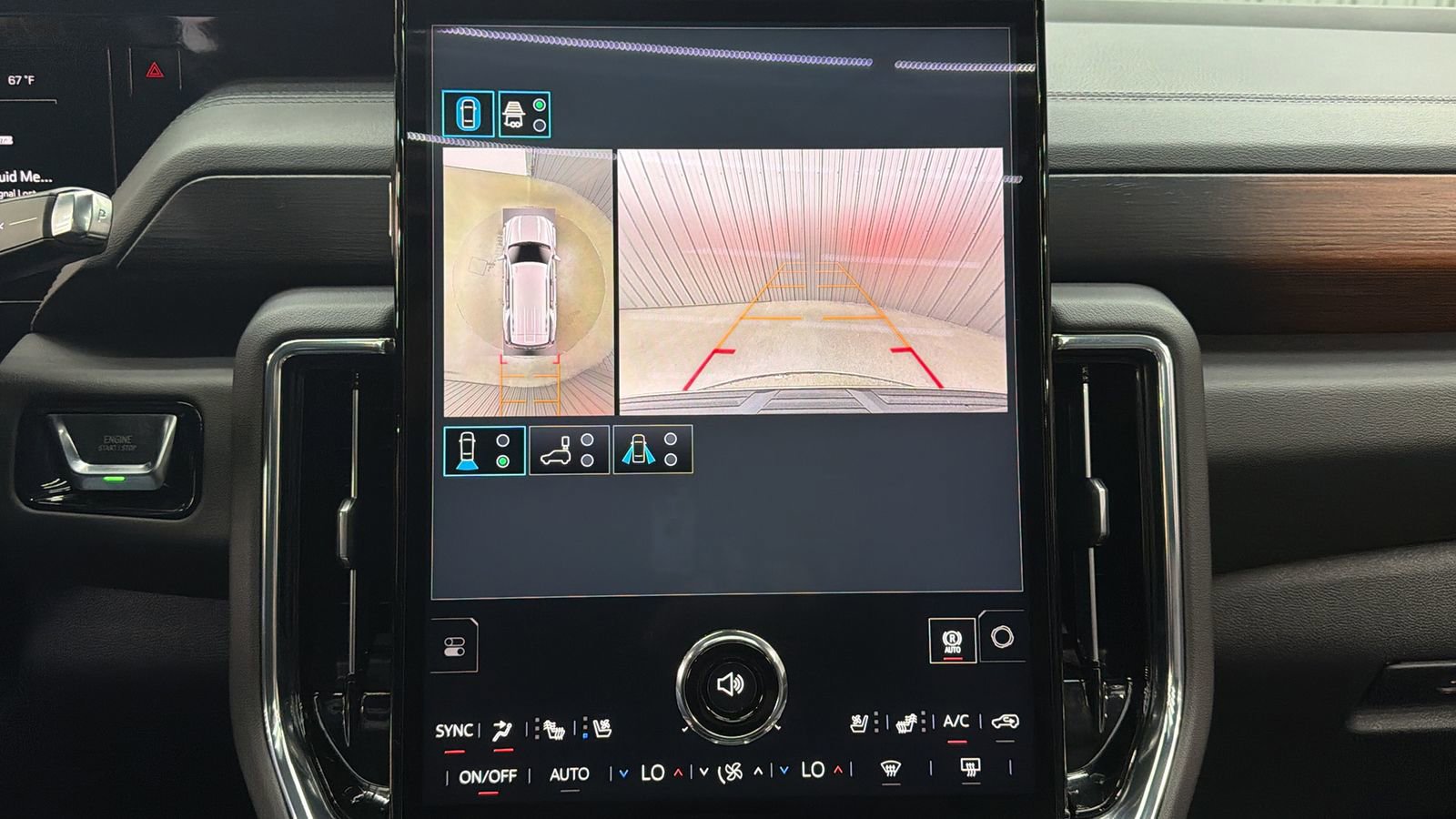 Used 2026 GMC Yukon Denali w/ Sun & Power Step Package AWD/4WD image 30