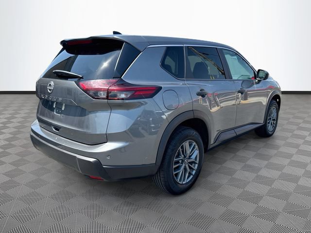 Used 2024 Nissan Rogue S FWD image 7