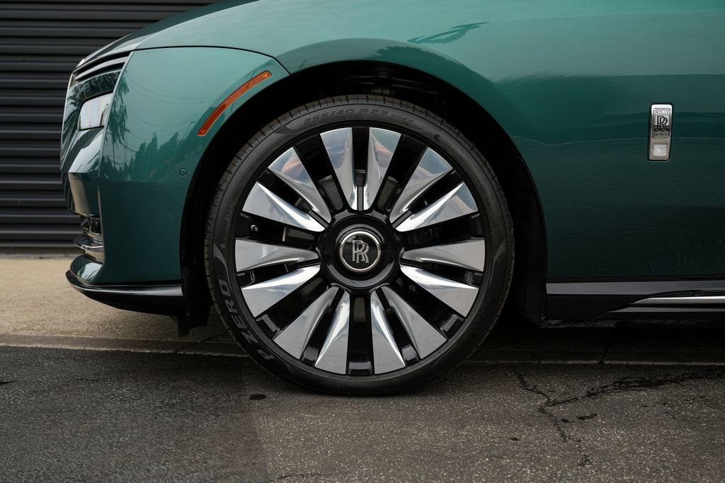 Used 2024 Rolls-Royce Spectre w/ Spectre Launch Package AWD/4WD image 12
