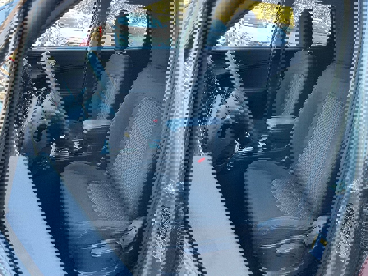 Used 2025 Kia Sportage LX image 14