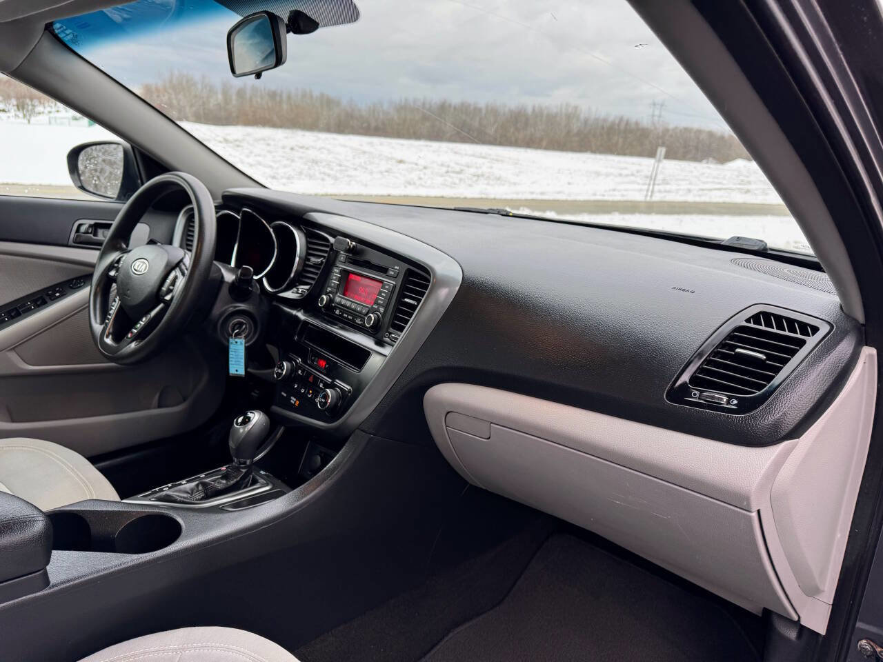 Used 2011 Kia Optima LX image 23