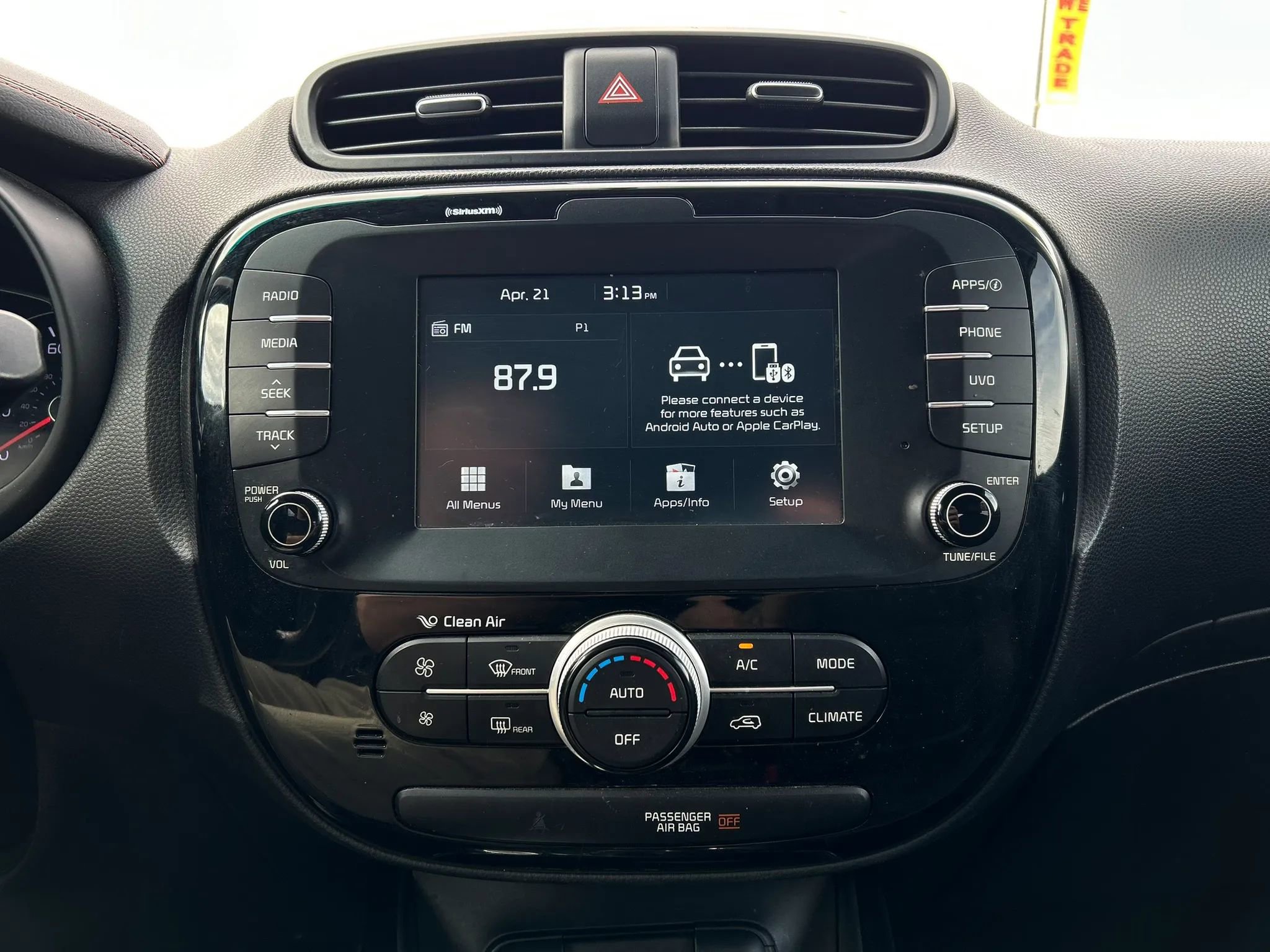 Used 2018 Kia Soul ! FWD image 18