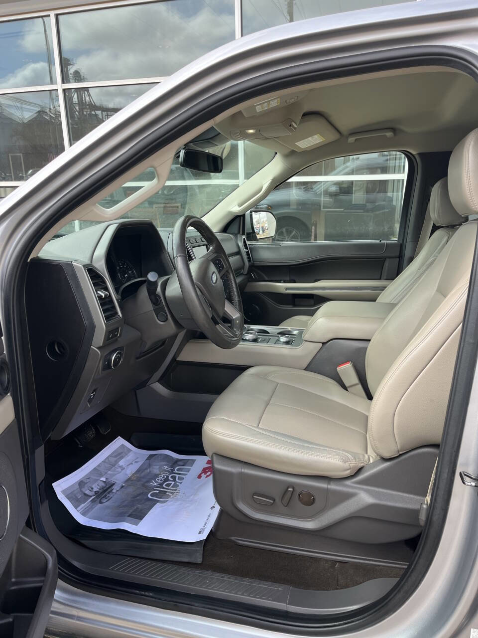 Used 2021 Ford Expedition Max XLT image 15