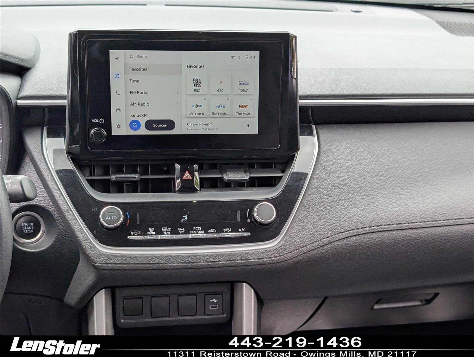 Used 2023 Toyota Corolla Cross LE w/ Moonroof Package AWD/4WD image 17