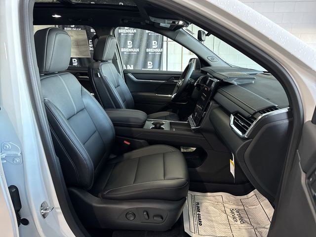 New 2026 GMC Acadia Elevation w/ Black Edition image 28