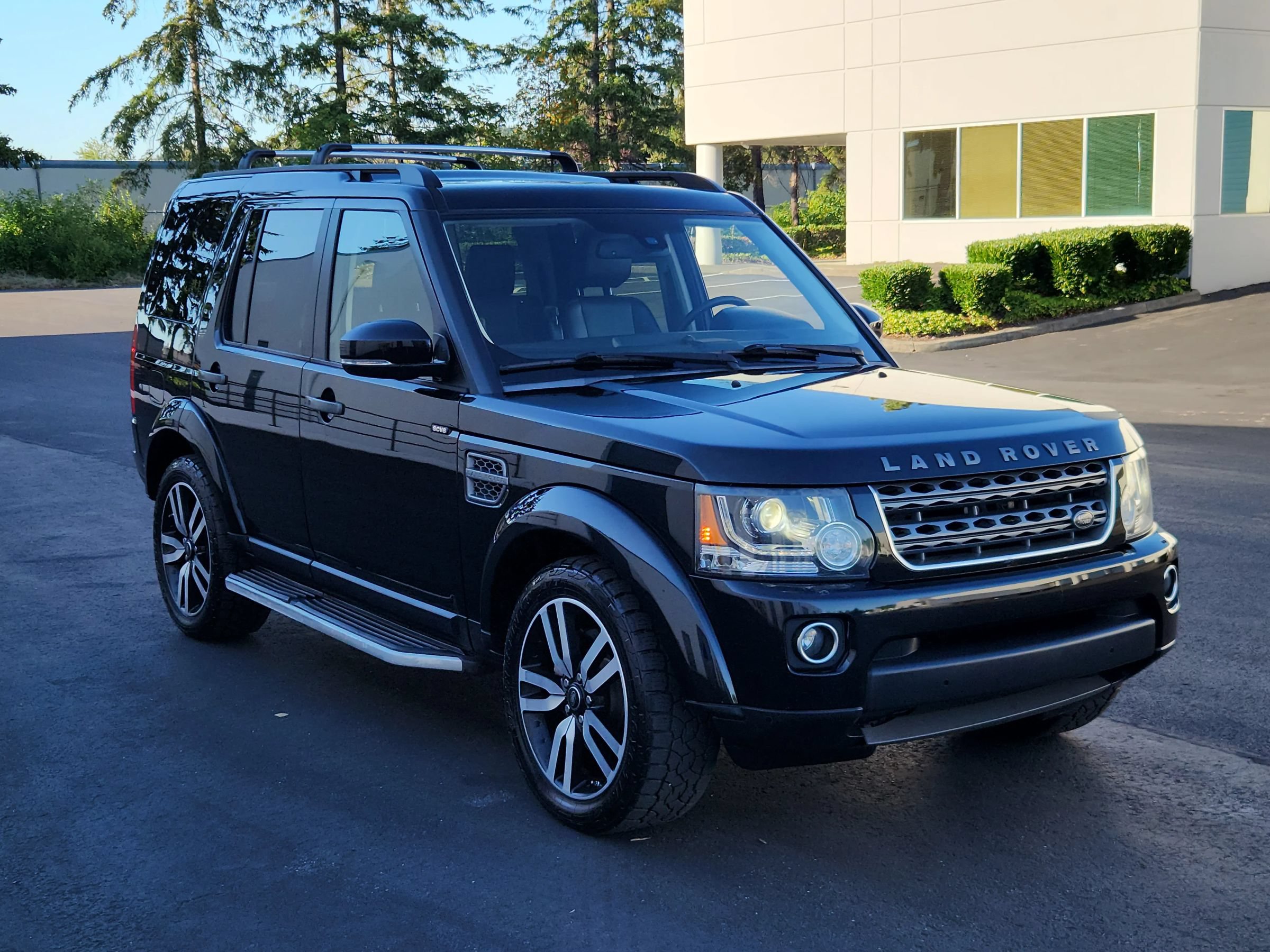 Used 2015 Land Rover LR4 HSE AWD/4WD image 5