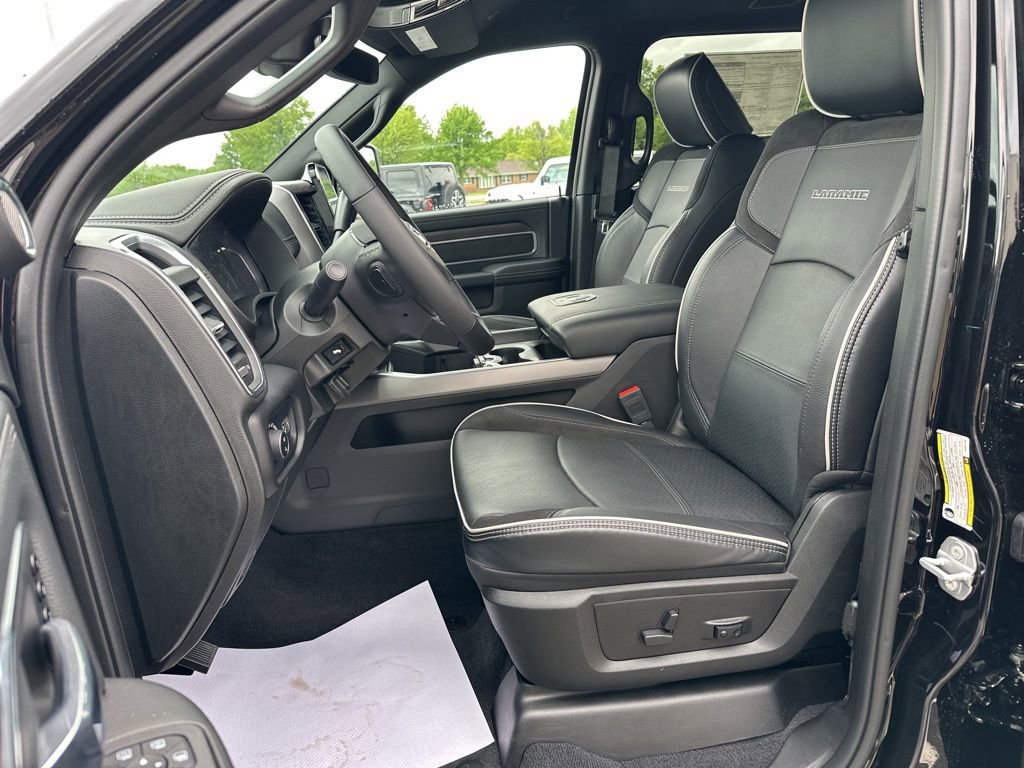 New 2025 RAM 2500 Laramie image 11