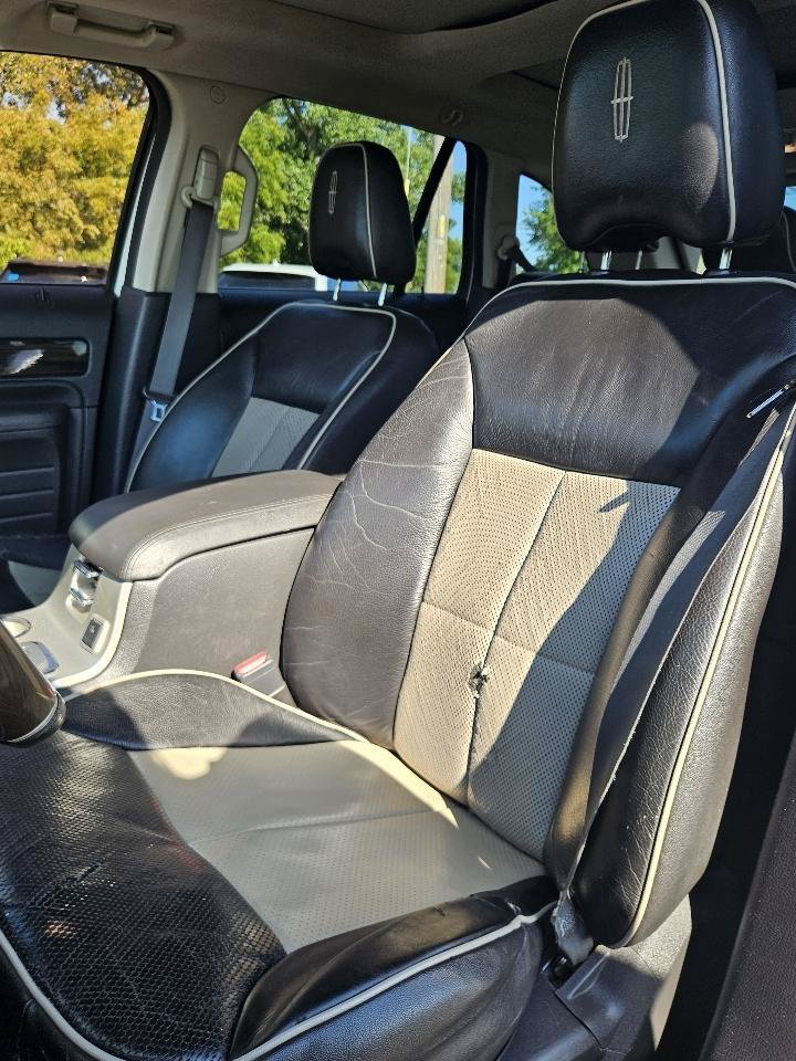 Used 2009 Lincoln MKX AWD image 11