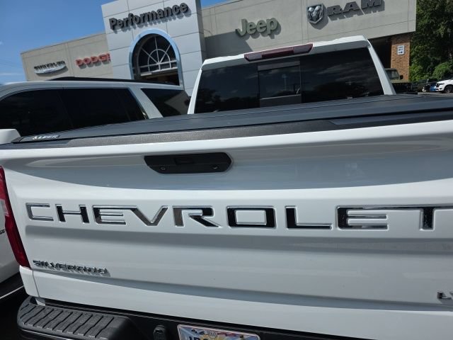 Used 2021 Chevrolet Silverado 1500 LTZ w/ LTZ Convenience Package II AWD/4WD image 12