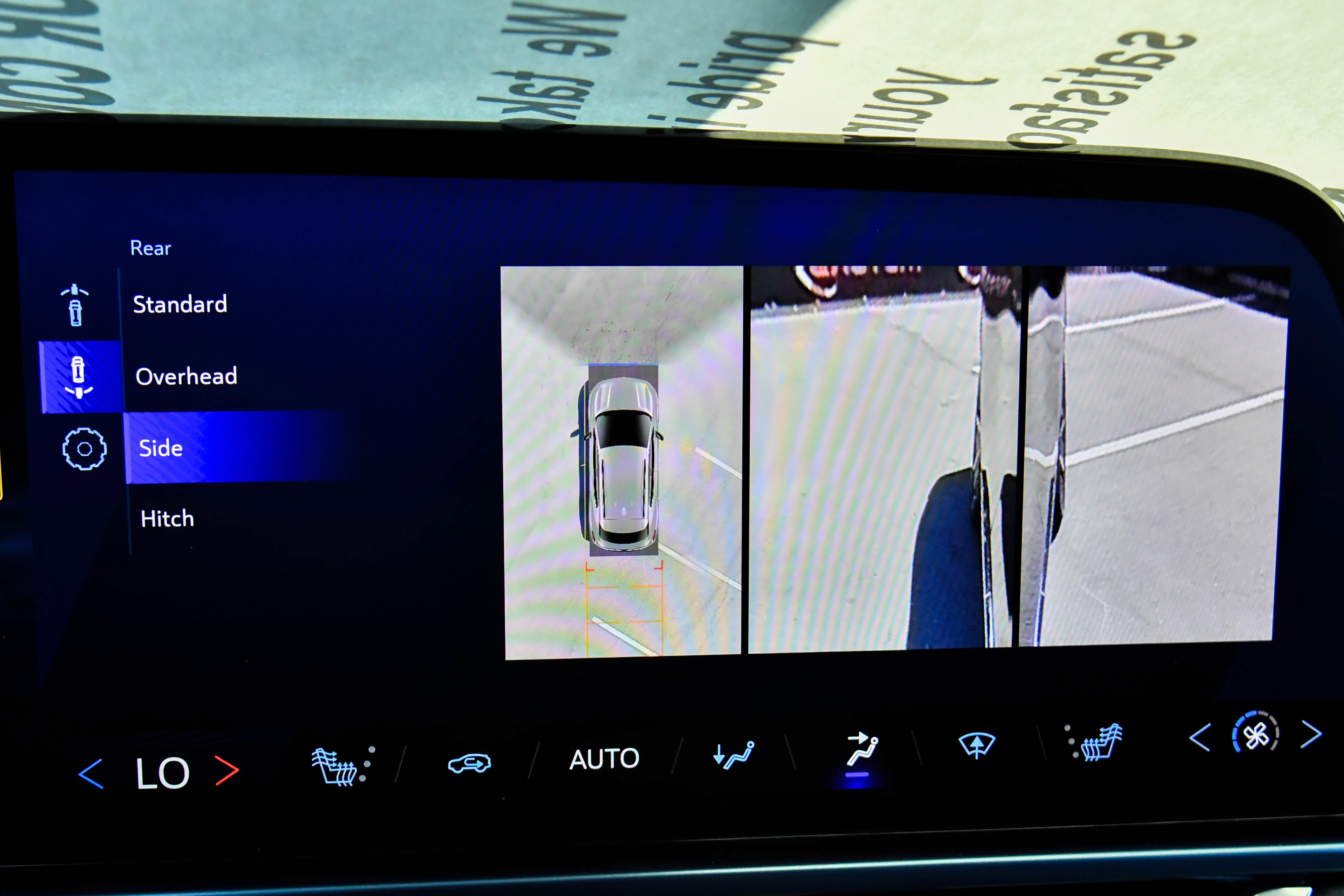 Used 2025 Chevrolet Equinox EV LT FWD image 21