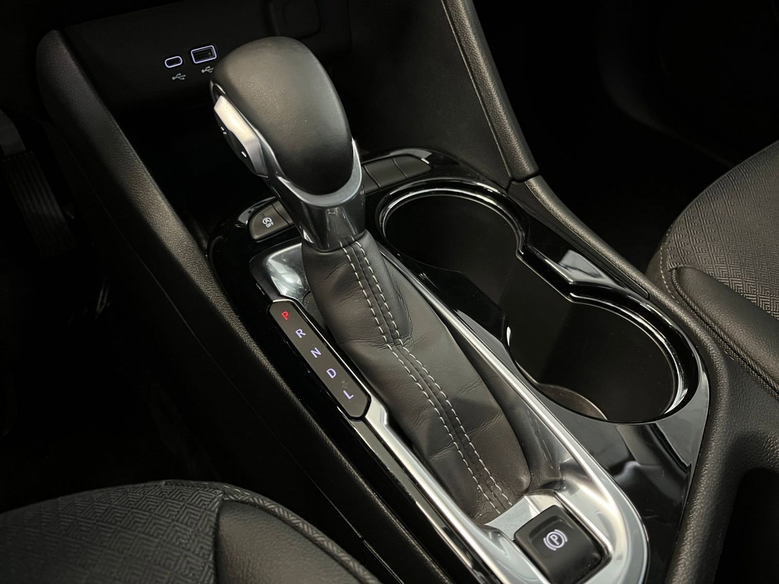 Used 2025 Buick Encore GX Preferred image 42