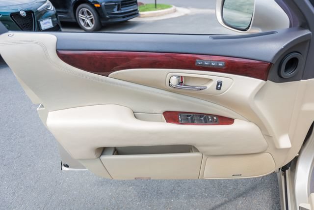Used 2010 Lexus LS 460 RWD image 42