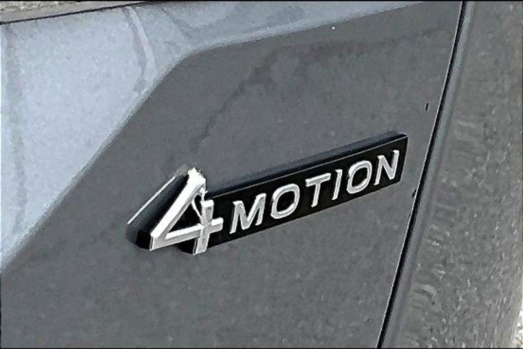 Used 2024 Volkswagen Atlas SE image 23
