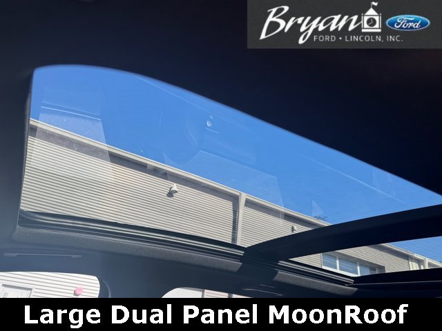 Used 2022 Ford Edge Titanium w/ Equipment Group 301A image 33