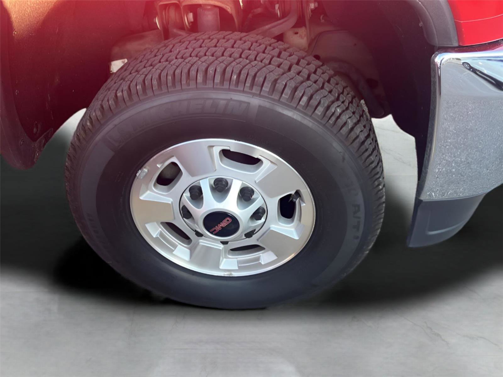 Used 2015 GMC Sierra 2500 4WD Crew Cab 153.7 w/ Snow Plow Prep Package image 9