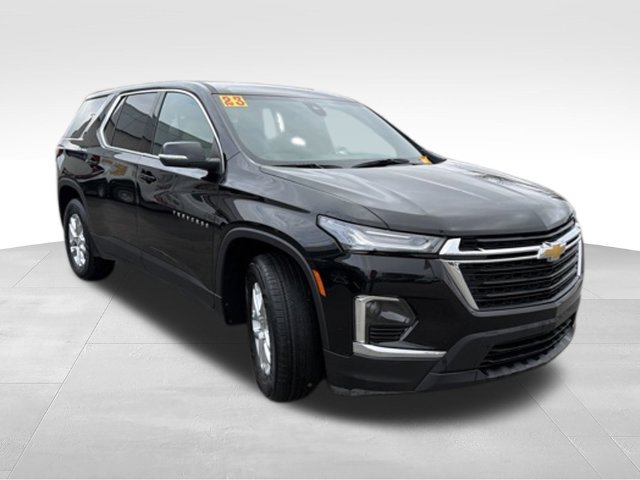 Used 2023 Chevrolet Traverse LS w/ Safety Package AWD/4WD image 7