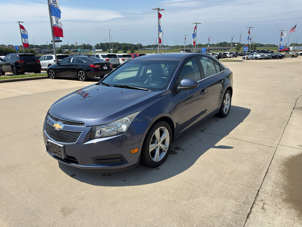 Used 2013 Chevrolet Cruze LT FWD image 1