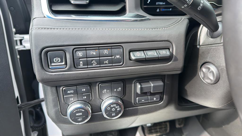 Used 2023 GMC Yukon XL Denali Ultimate image 25