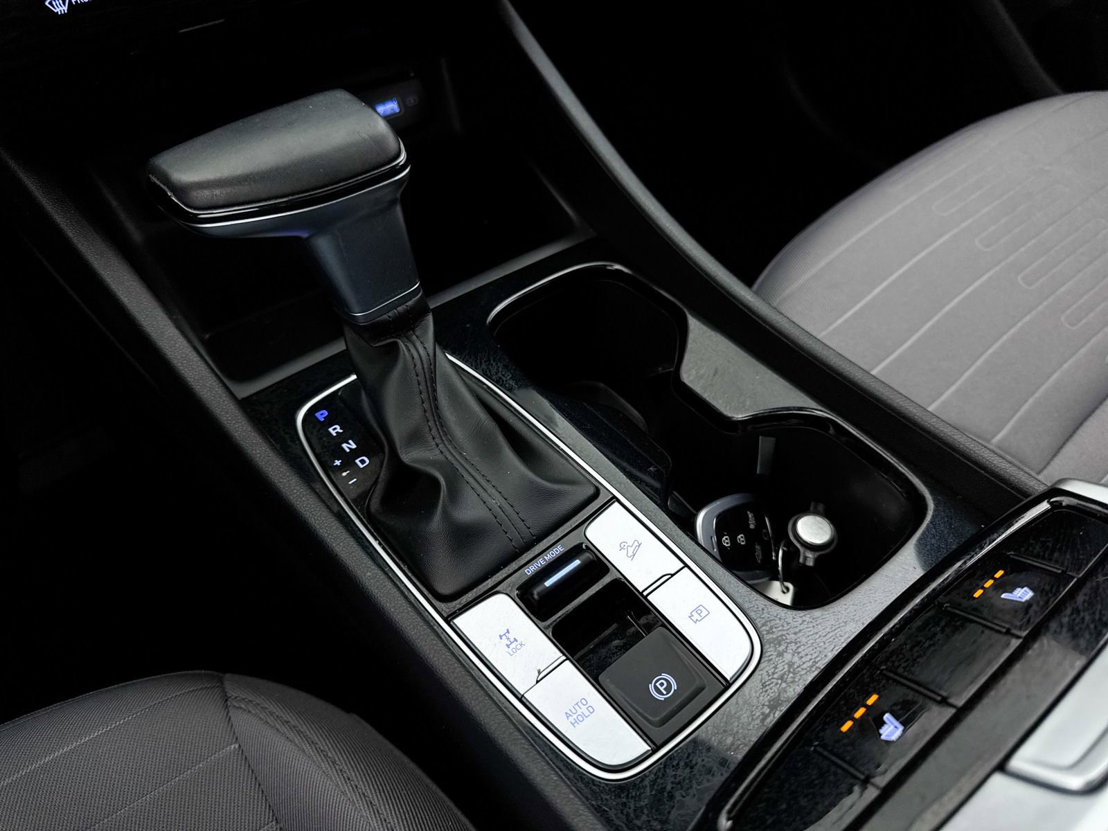 Used 2023 Hyundai Santa Cruz SEL Premium image 28