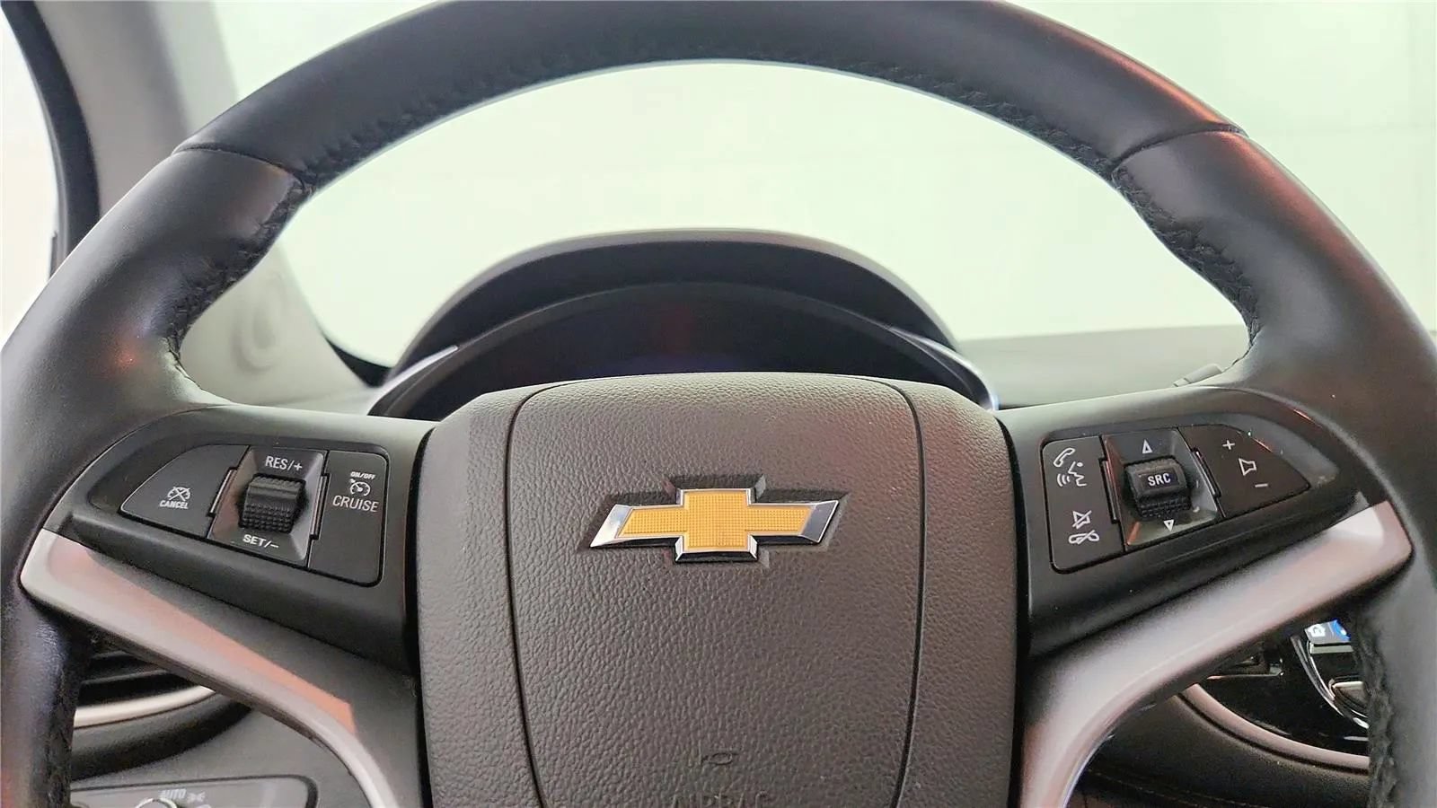 Used 2019 Chevrolet Trax LT w/ Driver Confidence Package FWD image 26