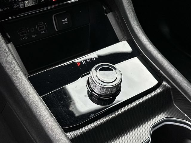 Used 2024 Jeep Grand Cherokee L Laredo AWD/4WD image 25
