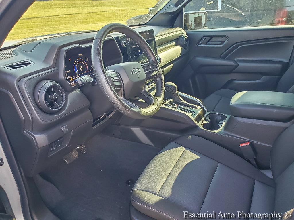 Certified 2024 Chevrolet Colorado Trail Boss w/ LPO, Dark Essentials Package AWD/4WD image 10