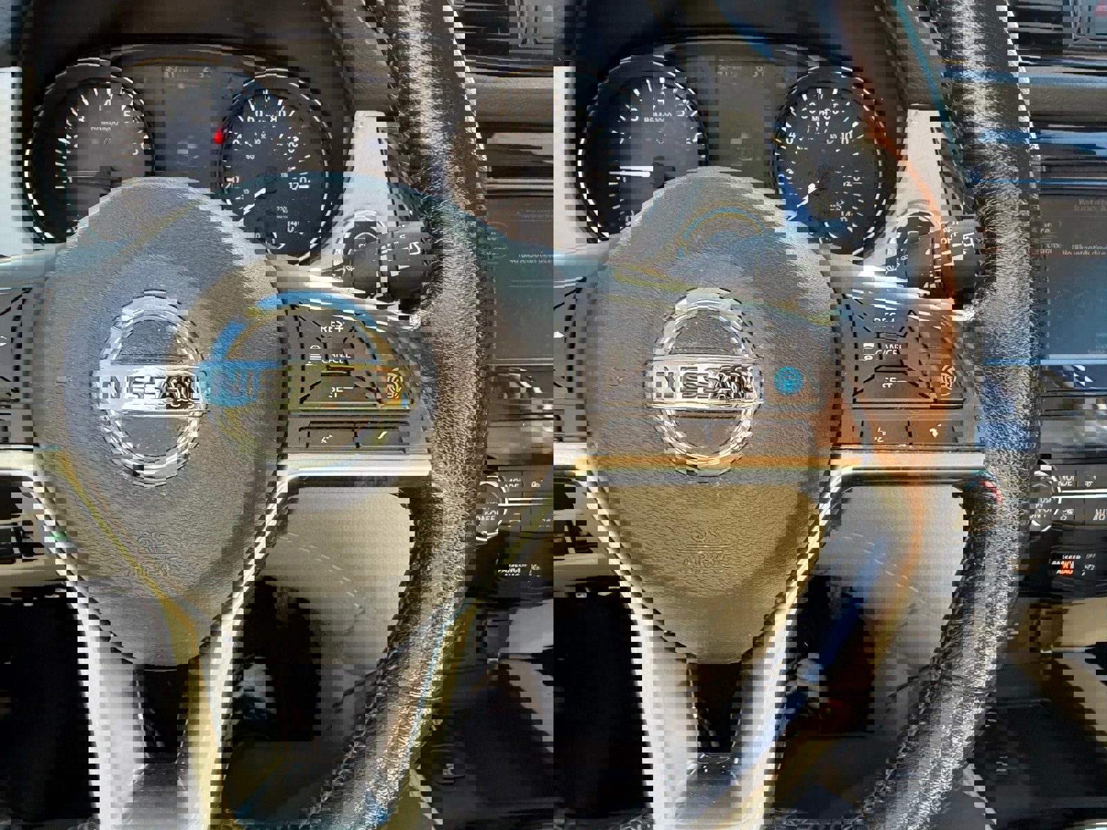 Used 2020 Nissan Rogue Sport SV w/ Technology Package image 19