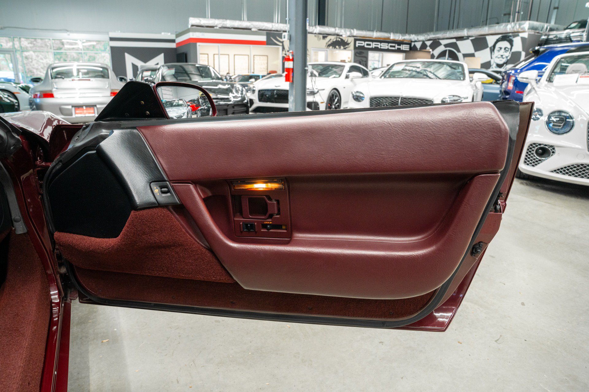 Used 1993 Chevrolet Corvette Convertible RWD image 37