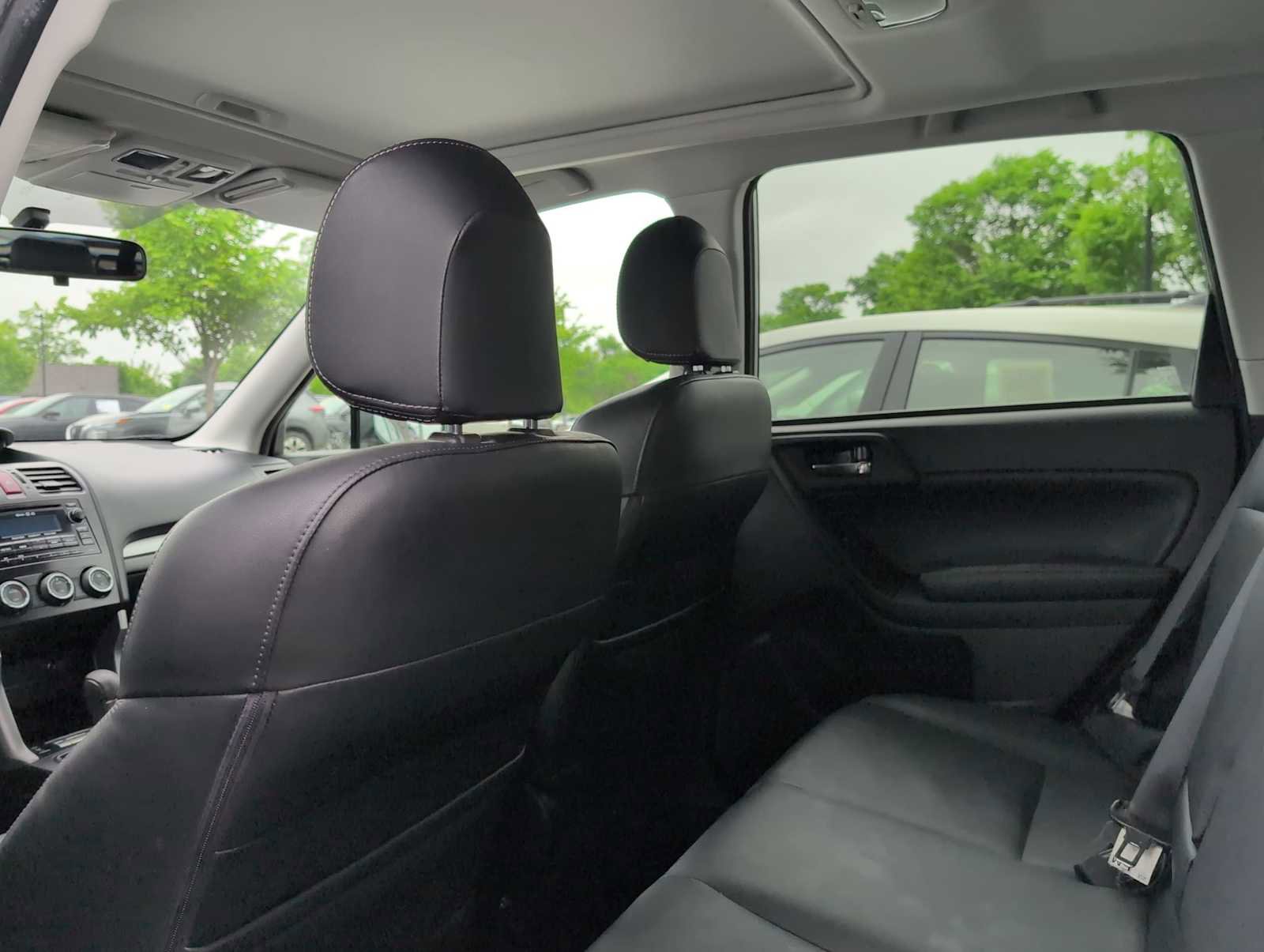 Used 2014 Subaru Forester 2.5i Limited AWD/4WD image 18
